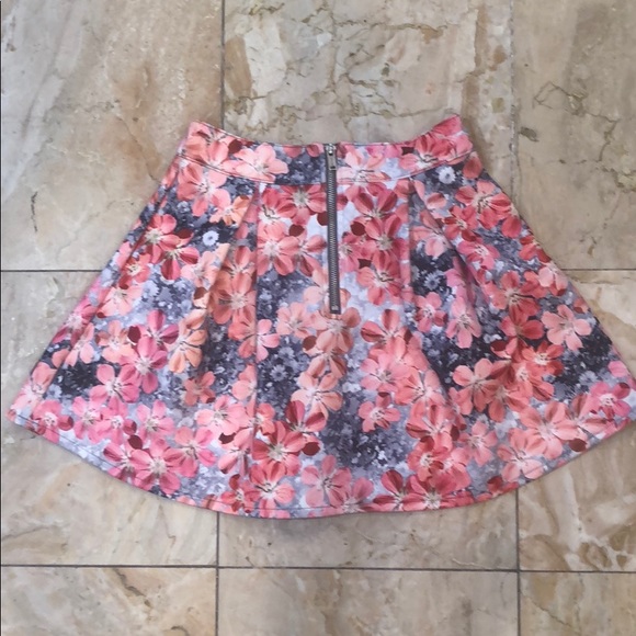 BETHANY MOTA PINK Pleated Mini SKIRT, XS - Picture 3 of 3